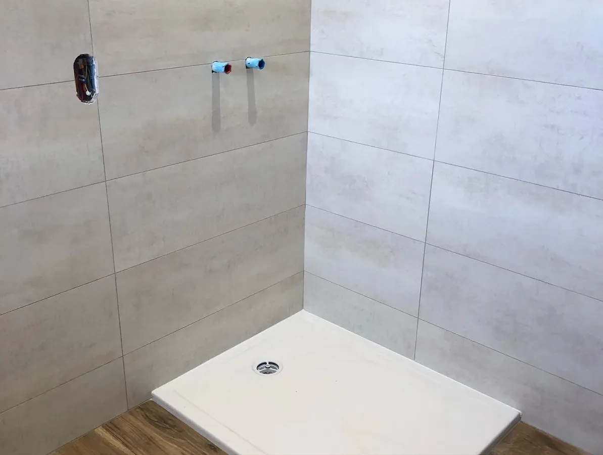 salle-de-bains-malidor-carrelage-carreleur-janze (1)